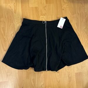 SO Junior’s Solid Black Zip Down Skater Skirt